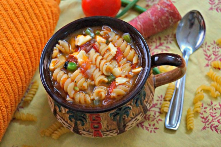 HEARTY PASTA SOUP